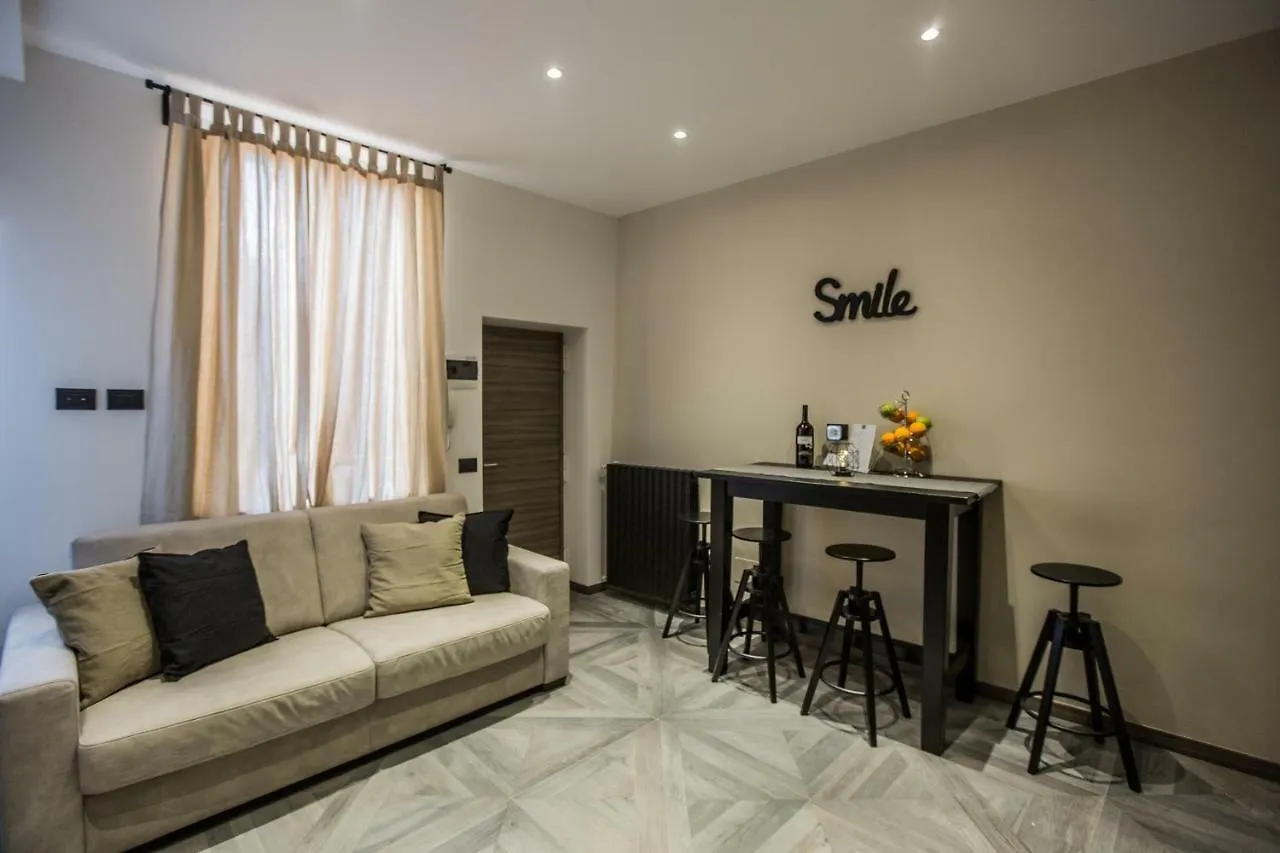 Castle Apartment Near Duomo 밀라노 이탈리아