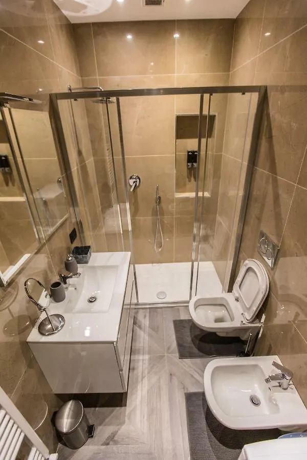 Castle Apartment Near Duomo Milan