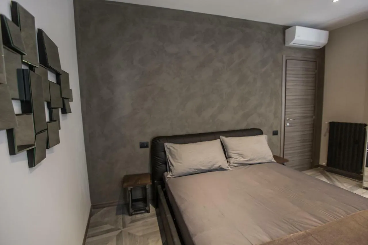 Castle Apartment Near Duomo Milan 0*,