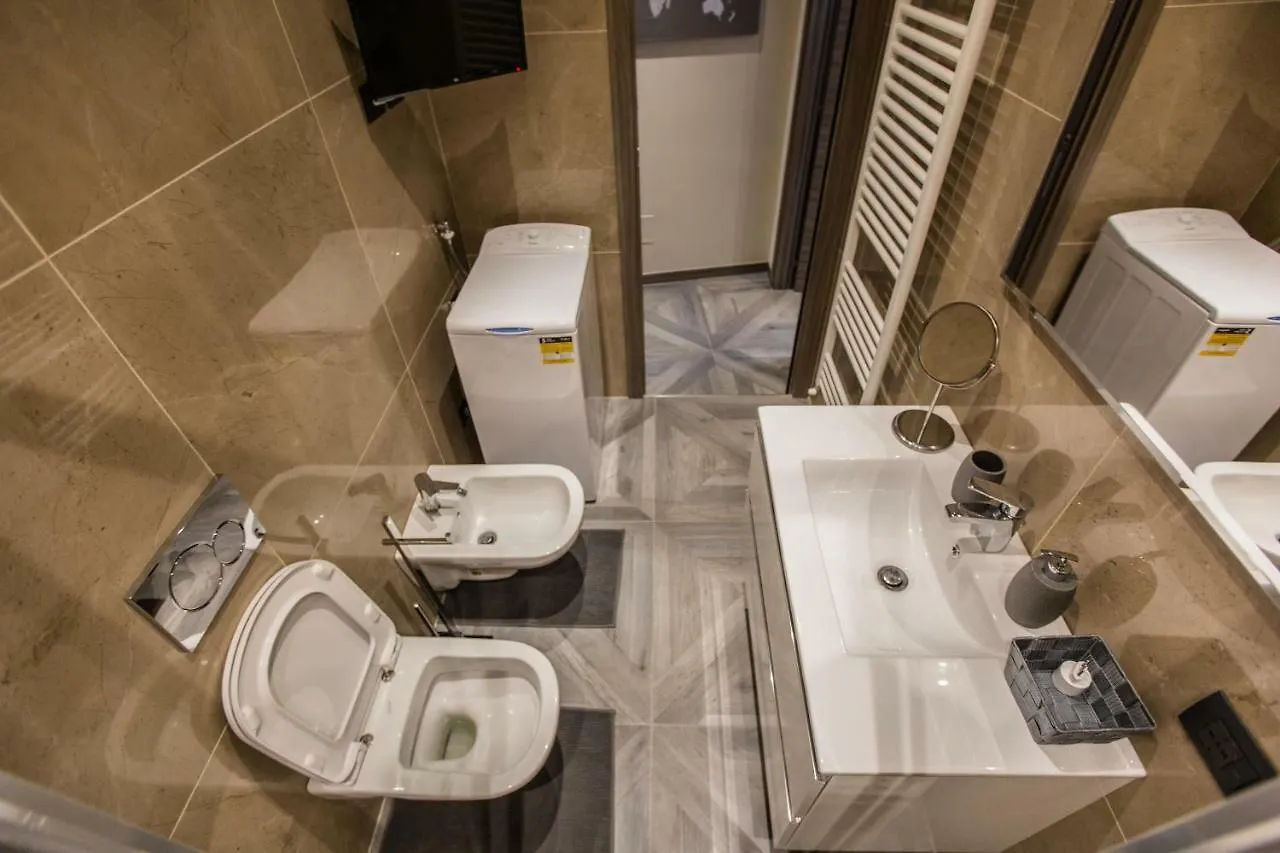 Castle Apartment Near Duomo Milan