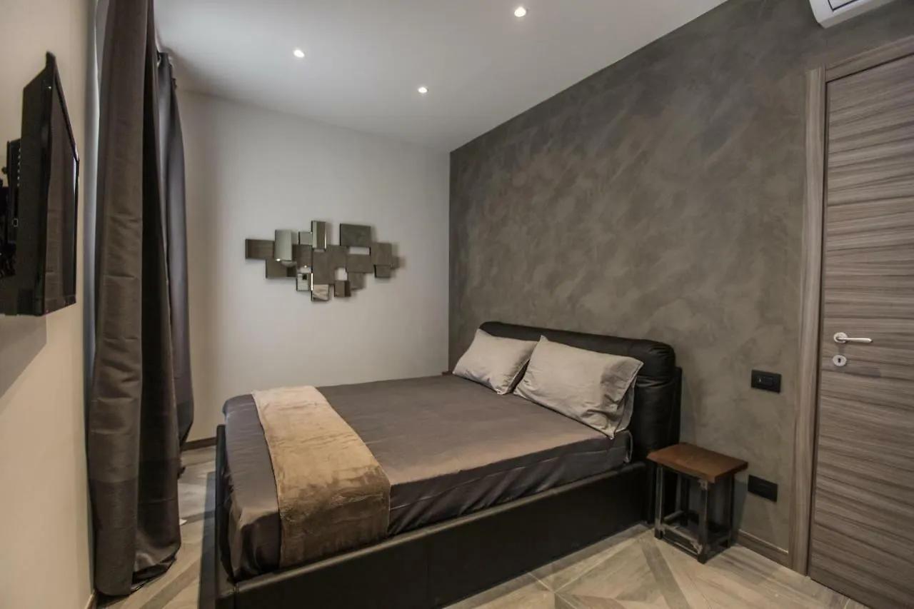 Castle Apartment Near Duomo Milan
